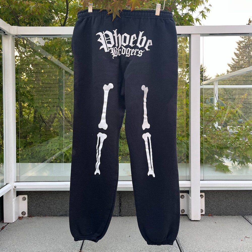 phoebe bridgers sweatpants, size small